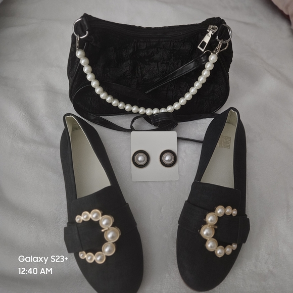 Elegant Black Loafers with Pearl Detail, Matching Purse And Earrings, Never Worn - Picture 3 of 4
